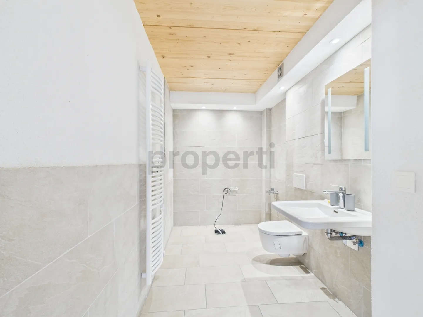 New Building Meets Rural Idyl – 3.5-Room Apartment with Historical Flair - Photo 8 of 10