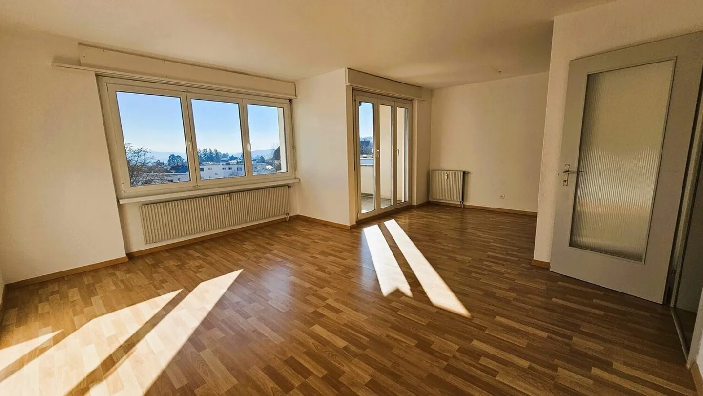 Apartment for rent - Photo 4 of 9