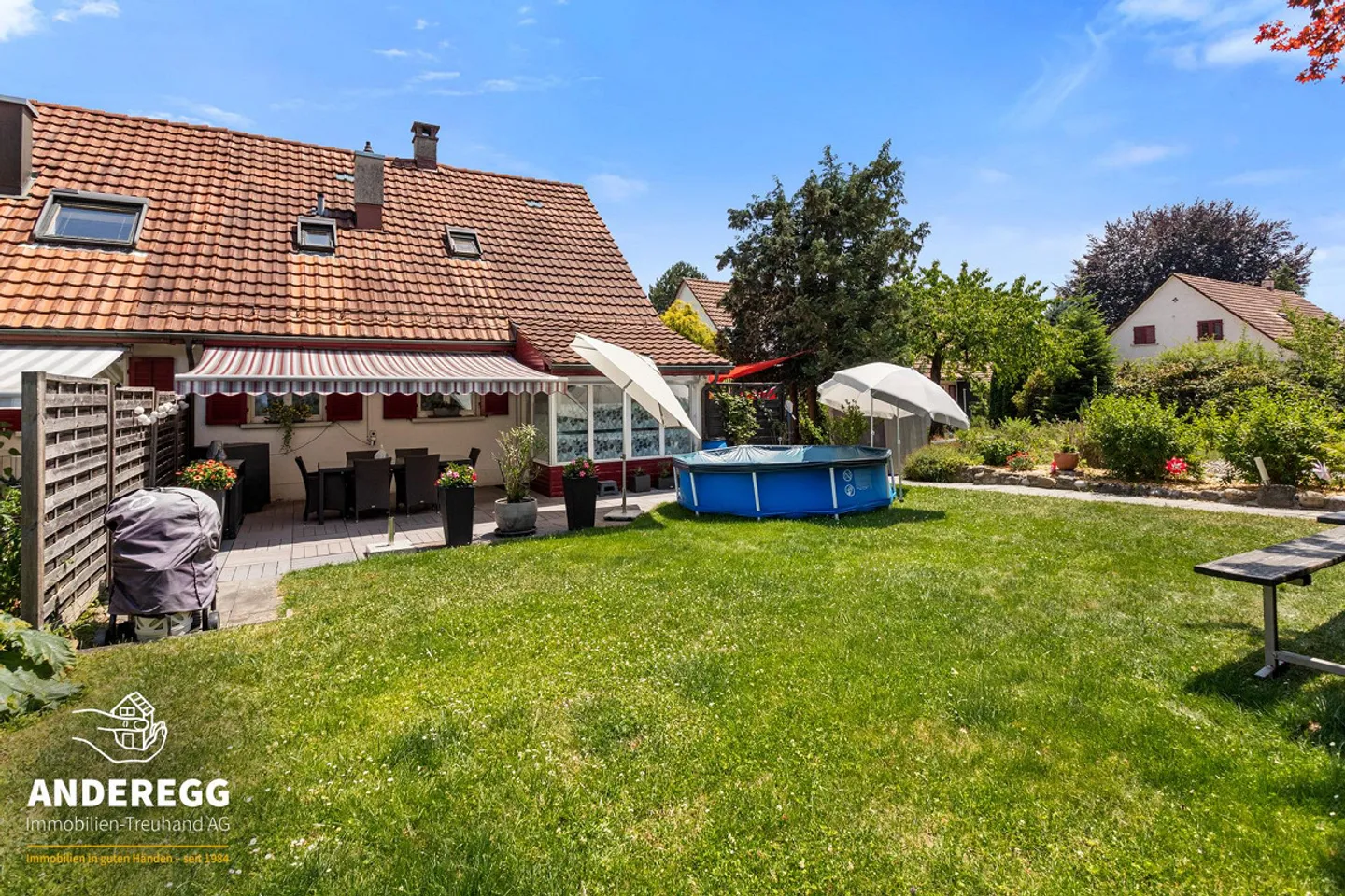 Semi-detached house with spacious garden - Photo 12 of 12