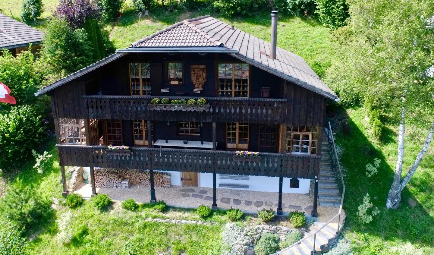Chalet Incantevole con Vista Stupenda - Foto 1 di 13