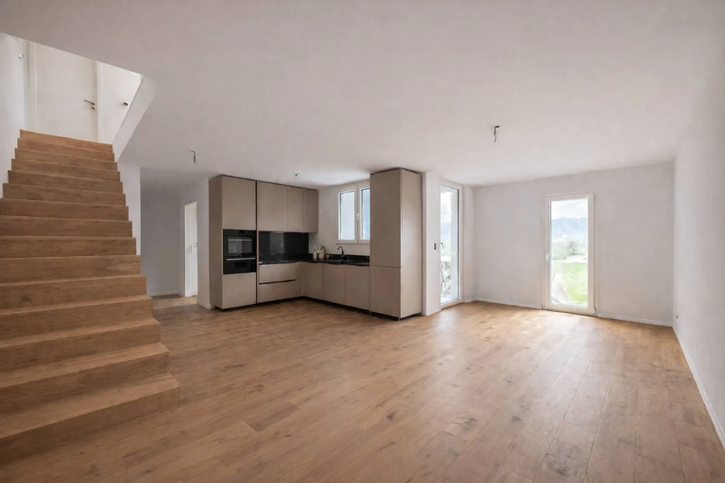 Villa adiacente in un ambiente rurale Ristrutturazione di alta qualità a Vuillerens - Foto 1 di 8
