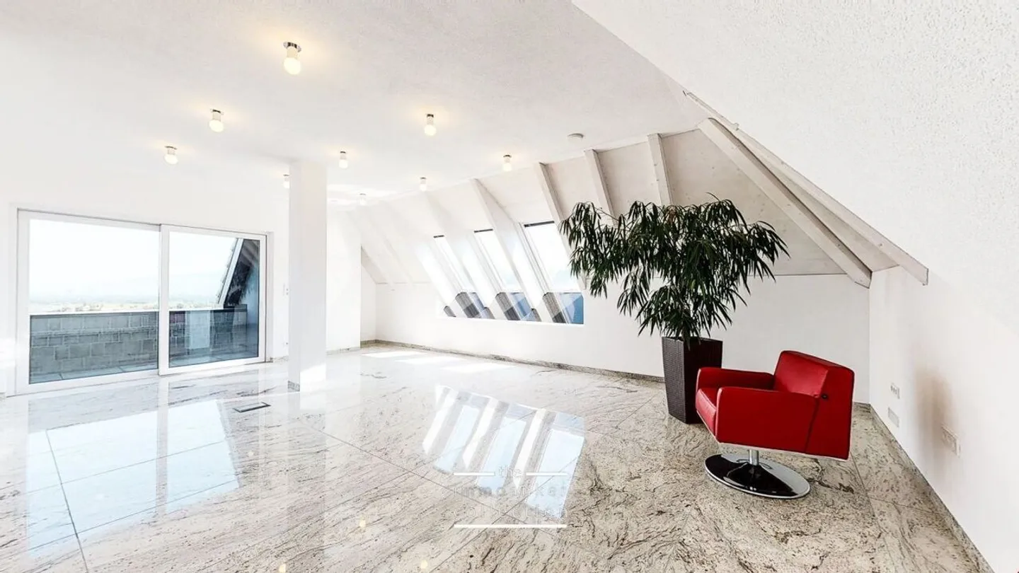 Appartamento 4 stanze in una metà di villa - Foto 1 di 11