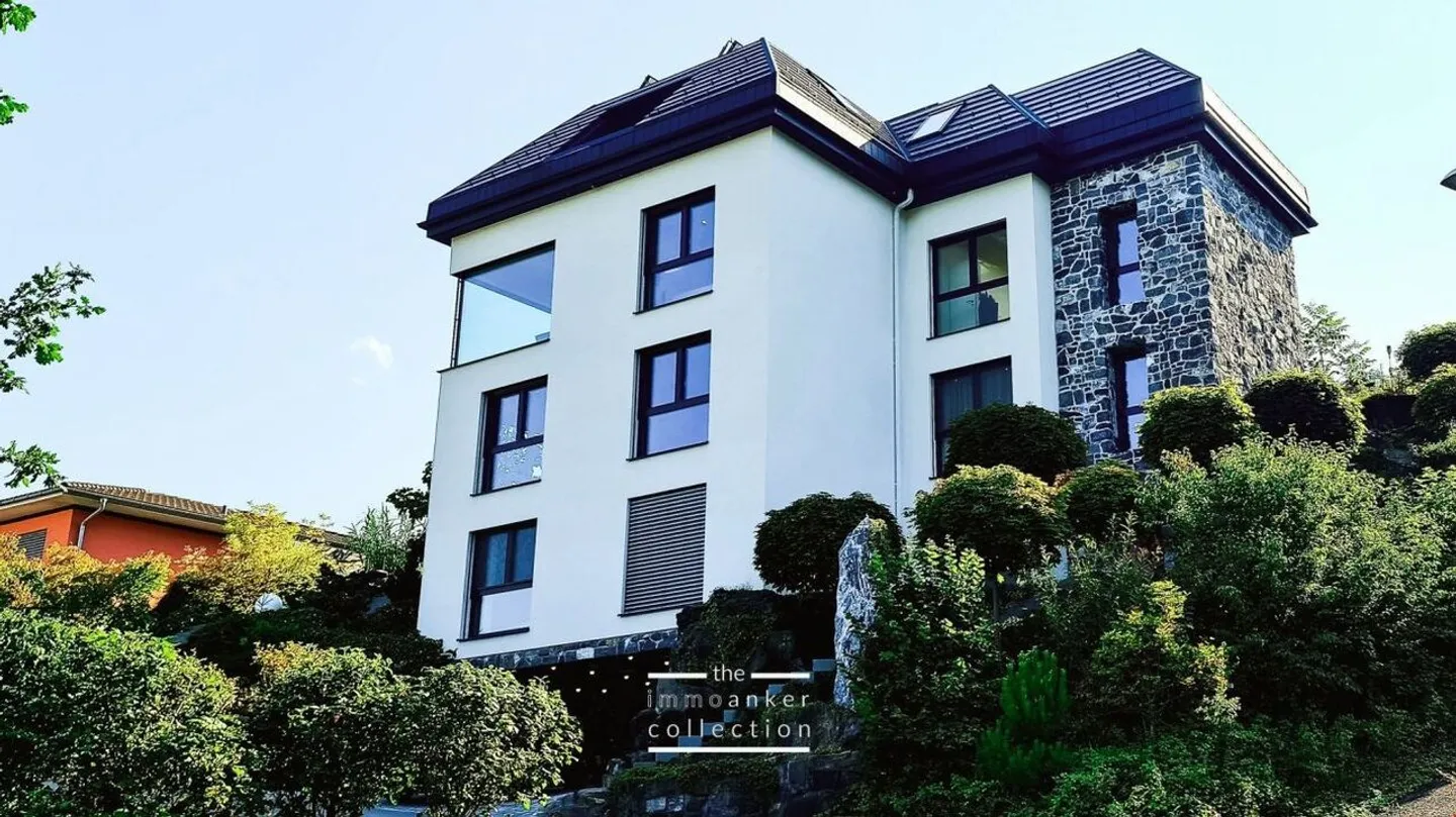Appartamento 4 stanze in una metà di villa - Foto 2 di 11