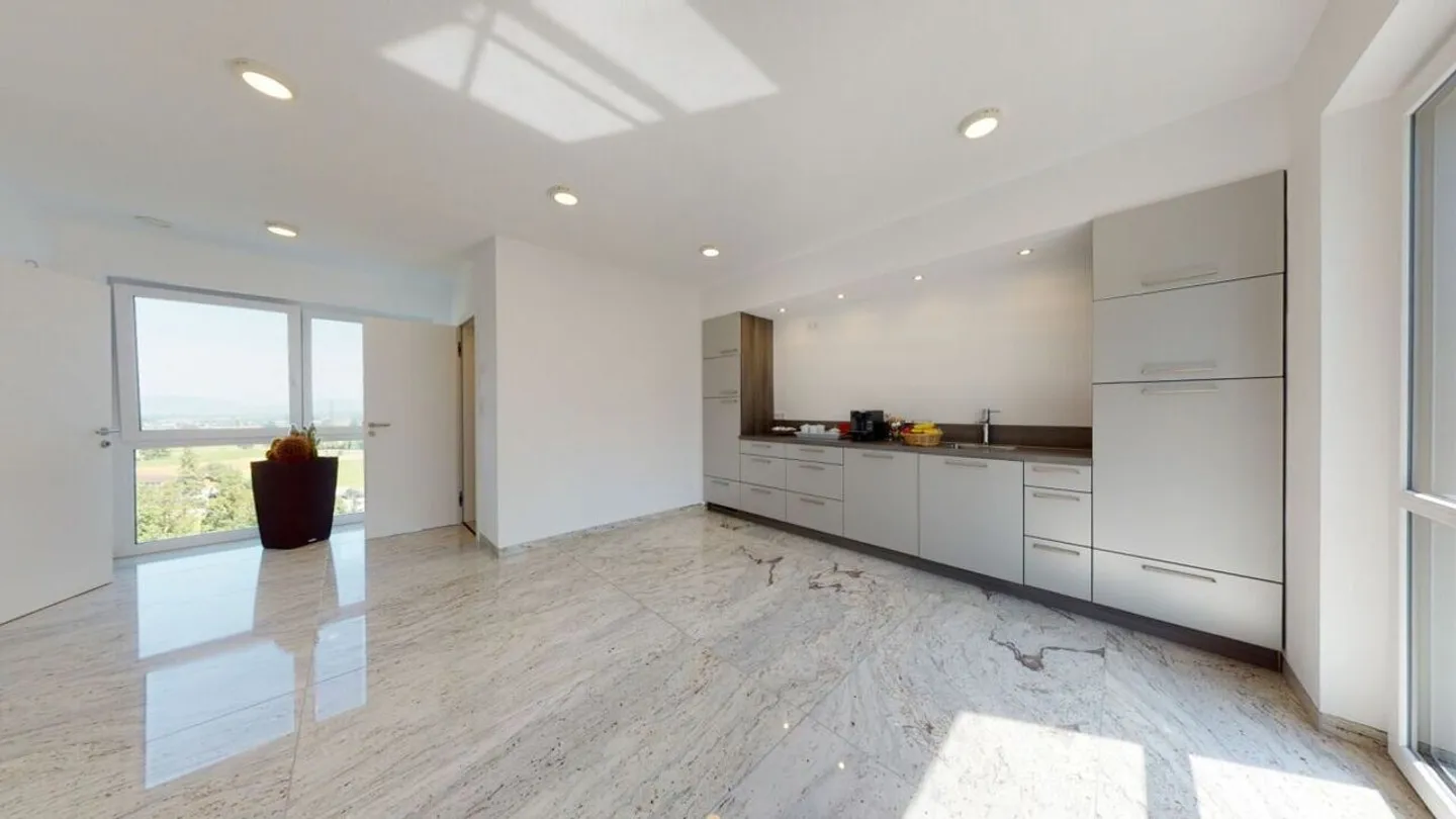 Appartamento 4 stanze in una metà di villa - Foto 4 di 11