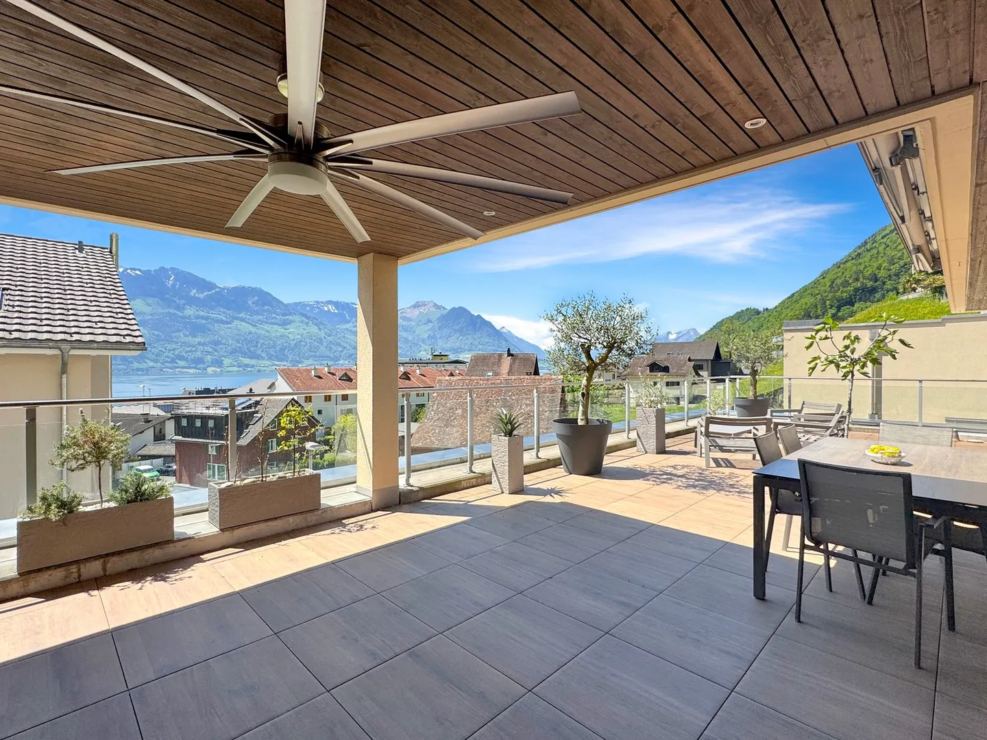 Exclusive 4.5 Room Terrace Apartment - Photo 3 of 13