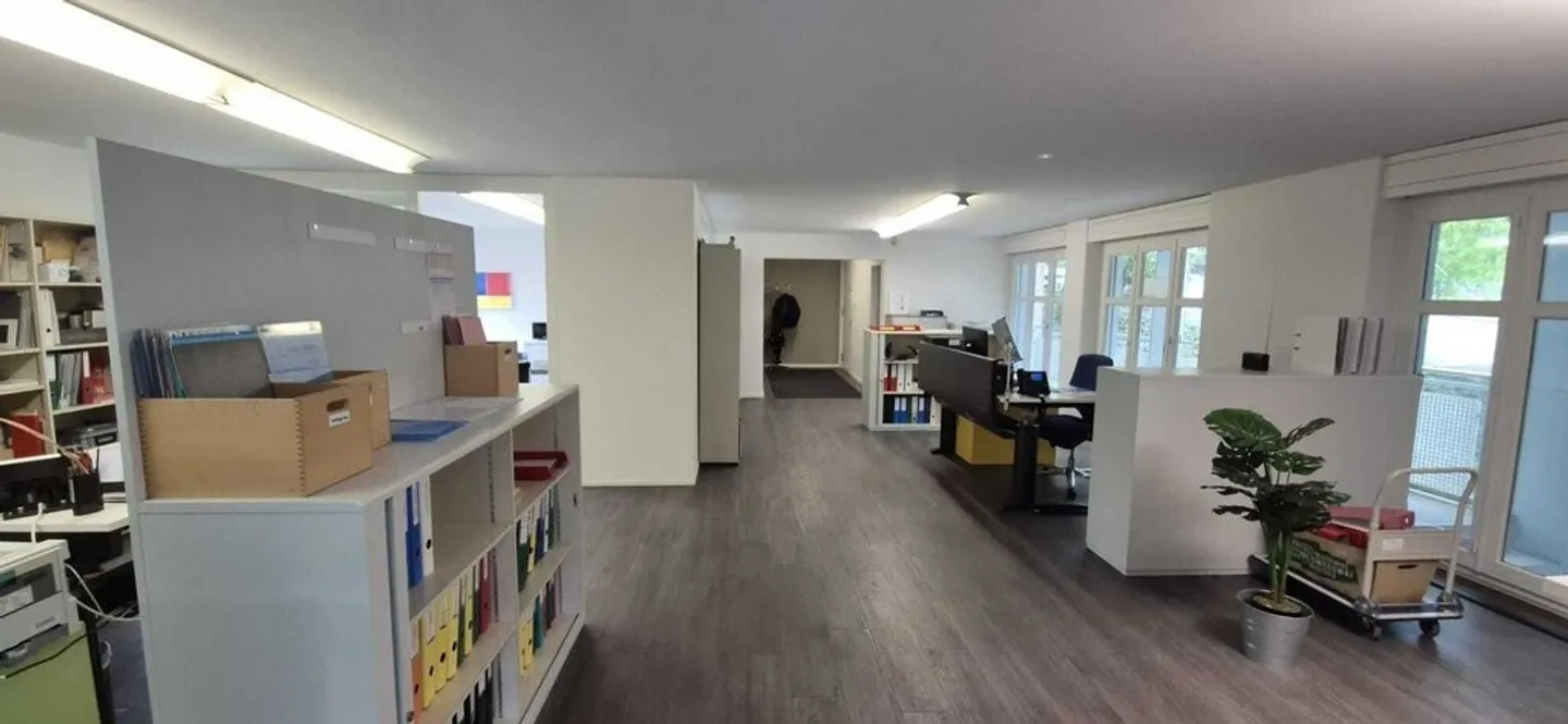 Espace de bureau polyvalent près du centre - Photo 6 sur 11