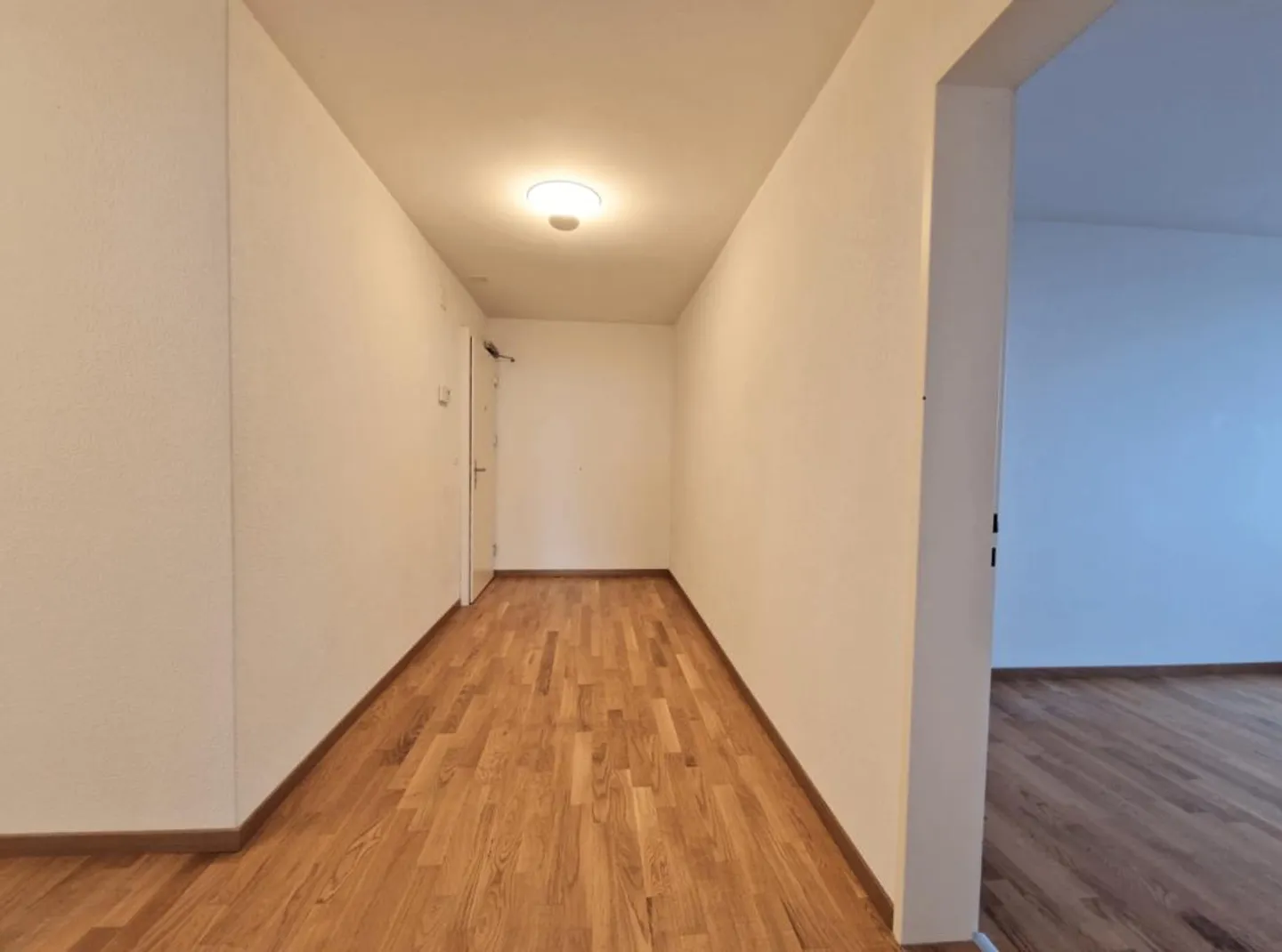 Well-kept, spacious 3.0-room apartment in a central location with a view... - Photo 7 of 9