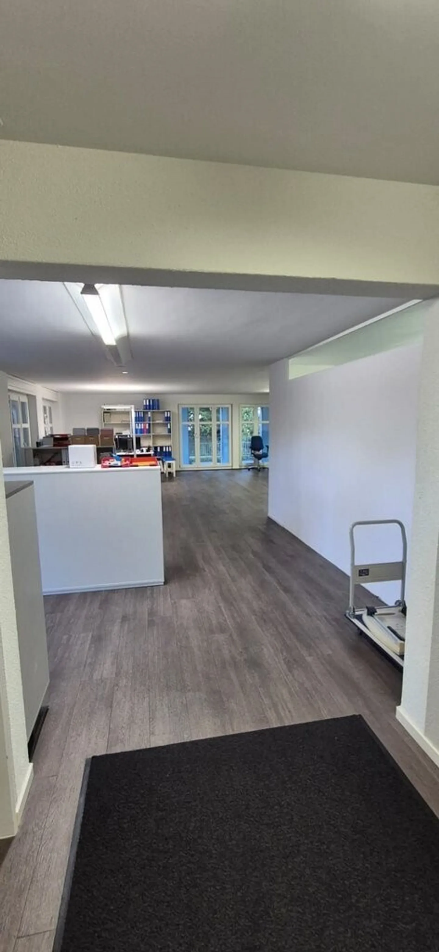 Espace de bureau polyvalent près du centre - Photo 8 sur 11
