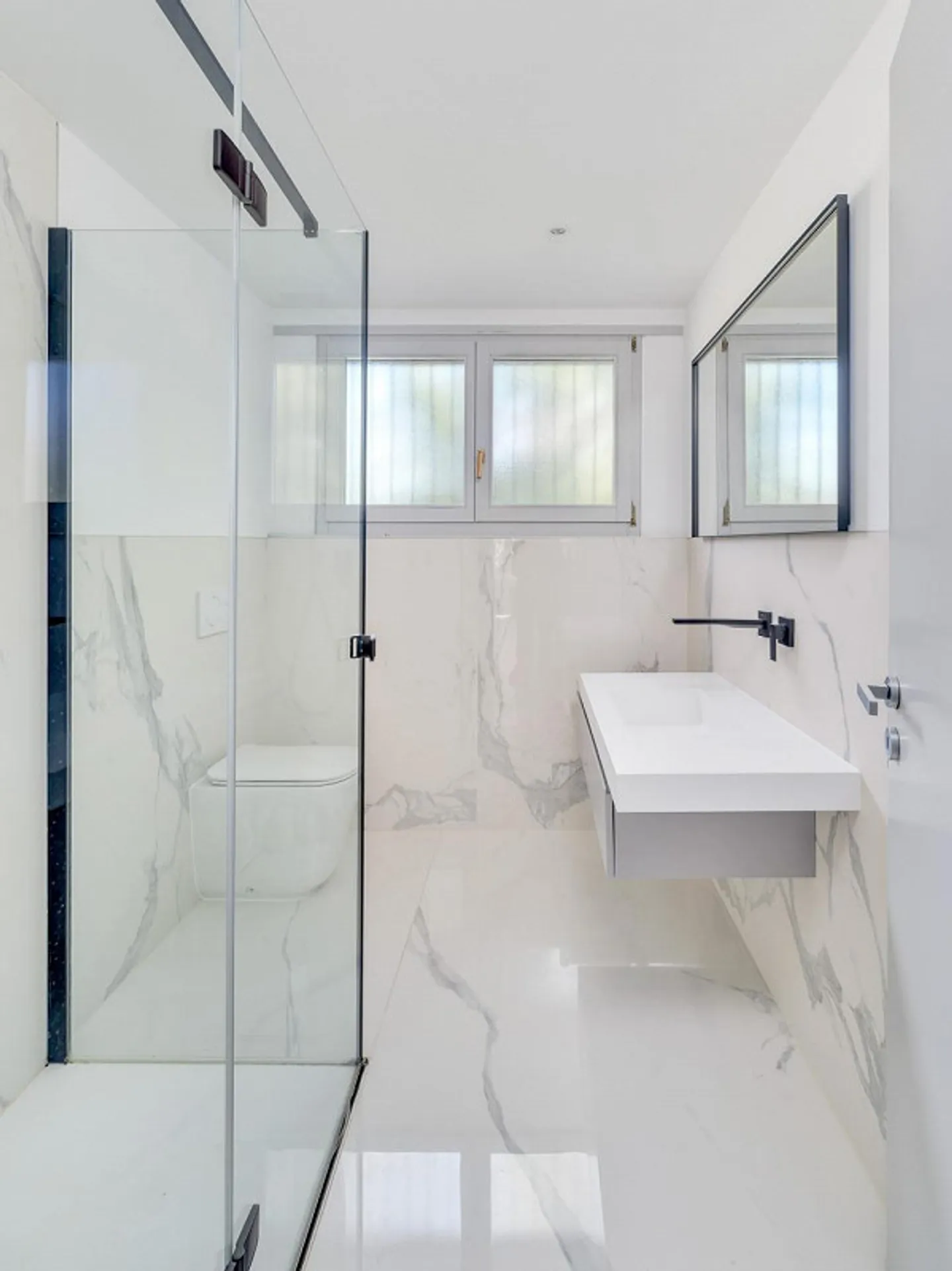 VILLA 5.5 ROOMS WITH CITY AND LUGANO LAKE VIEW - Photo 3 of 13