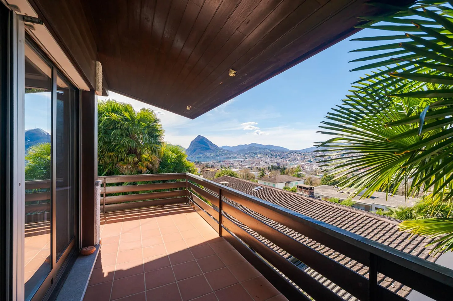 VILLA 5.5 ROOMS WITH CITY AND LUGANO LAKE VIEW - Photo 9 of 13