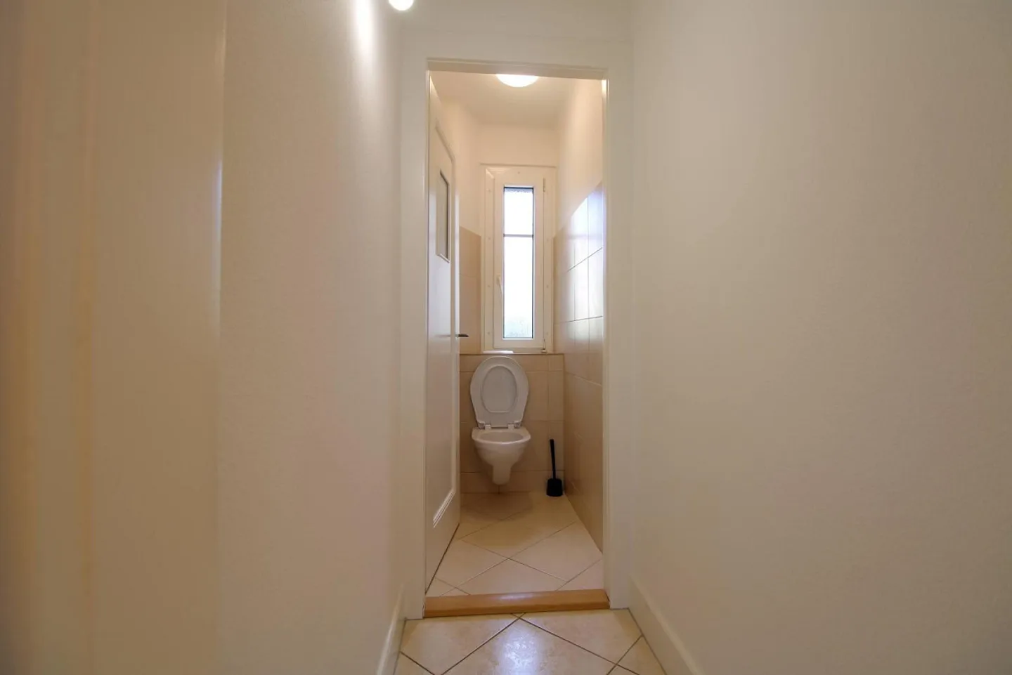 Coliving moderno tra vita lacustre e vita cittadina a Losanna - Foto 6 di 12