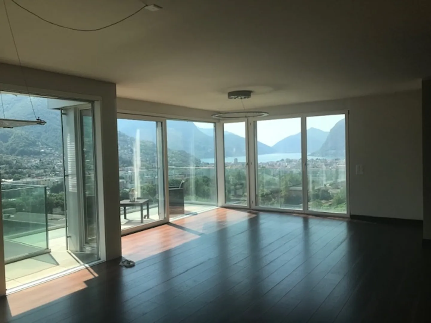 3.5 Room ground floor apartment - Photo 2 of 5