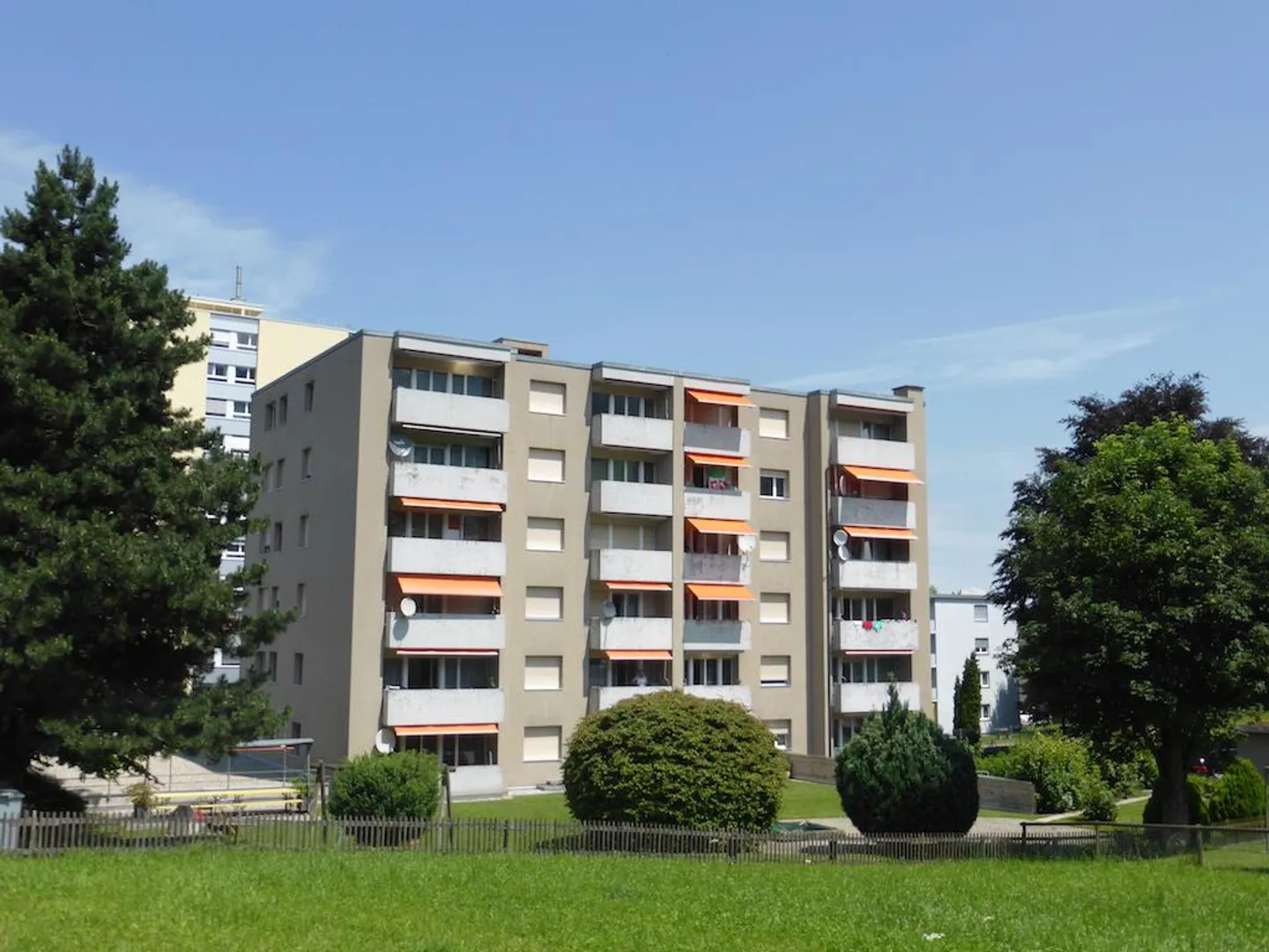 Bright 2.5-room apartment with a view of greenery - Photo 5 of 7