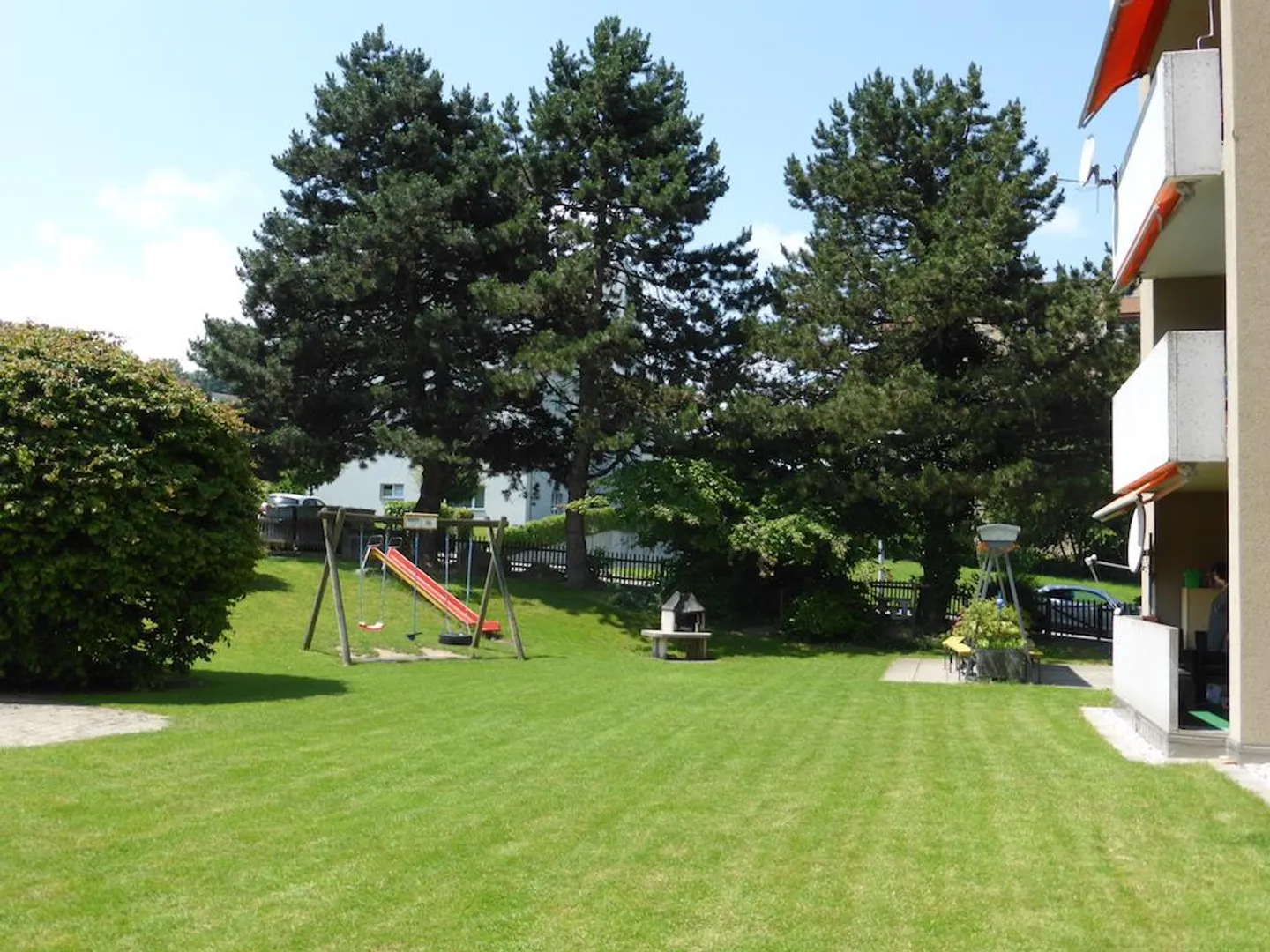 Bright 2.5-room apartment with a view of greenery - Photo 7 of 7