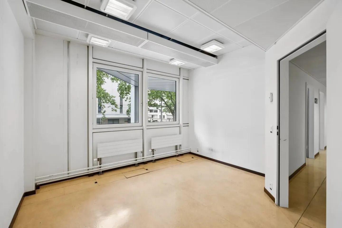Verwaltungsflächen in Charmilles - Foto 6 von 13