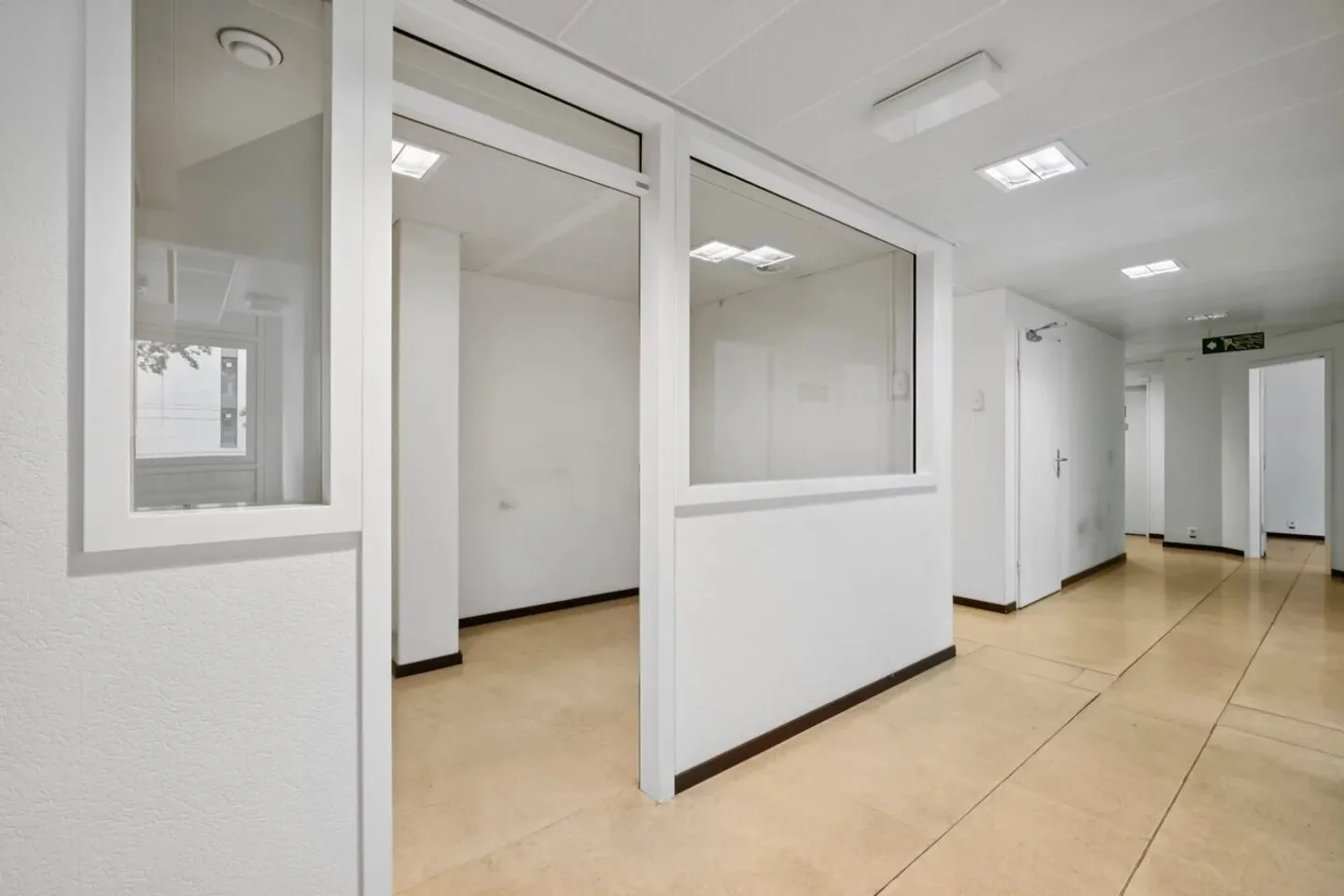 Verwaltungsflächen in Charmilles - Foto 10 von 13