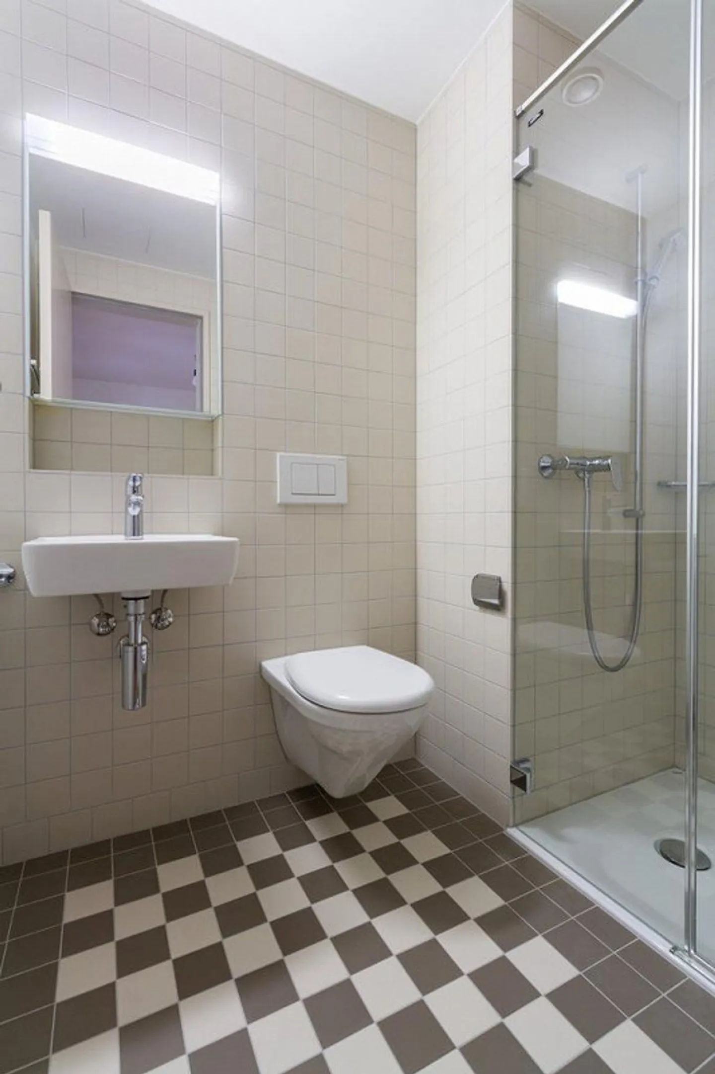 AFFITTARE SENZA CAUZIONE - Vivere in città in una posizione privilegiata - Foto 3 di 12