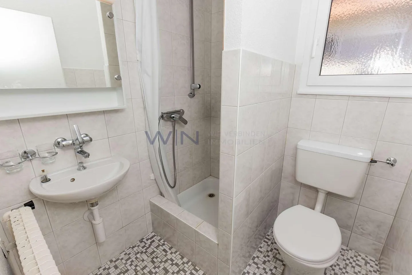 Charming sunny living solution (furnished) - Photo 6 of 6