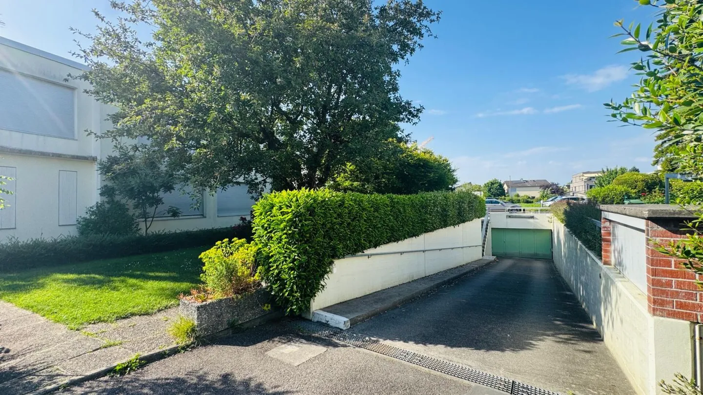 Belle maison familiale double de 6,5 pièces avec jardin d'hiver, jardin et parking dans un emplacement privilégié - Photo 29 sur 29