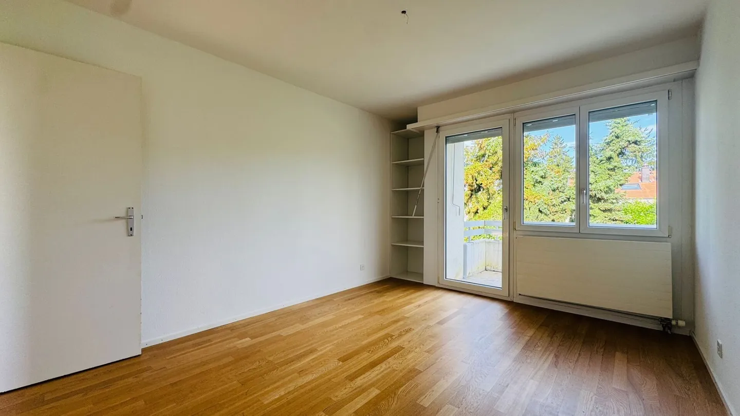 Belle maison familiale double de 6,5 pièces avec jardin d'hiver, jardin et parking dans un emplacement privilégié - Photo 15 sur 29