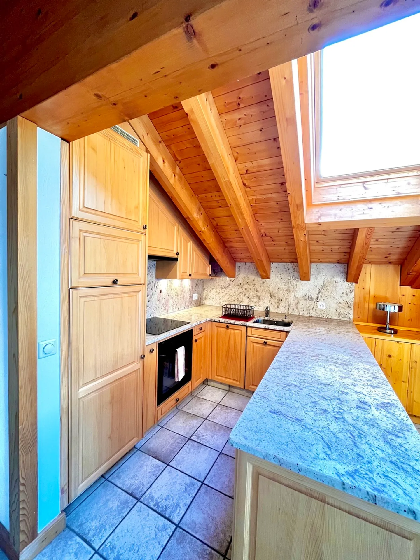 Beautiful 3-room apartment for rent year-round, winter season - Photo 10 of 13