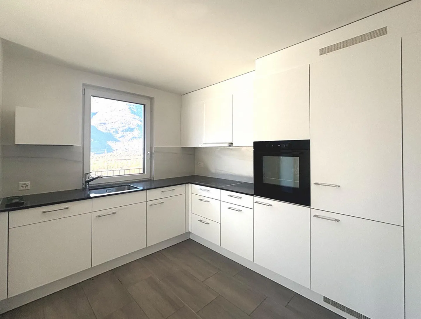 New duplex apartment in a very quiet area - Photo 7 of 12