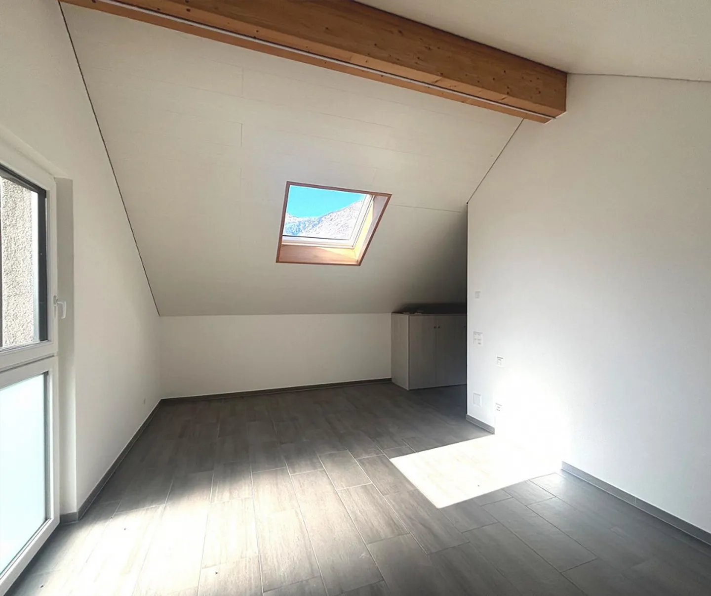 New duplex apartment in a very quiet area - Photo 8 of 12