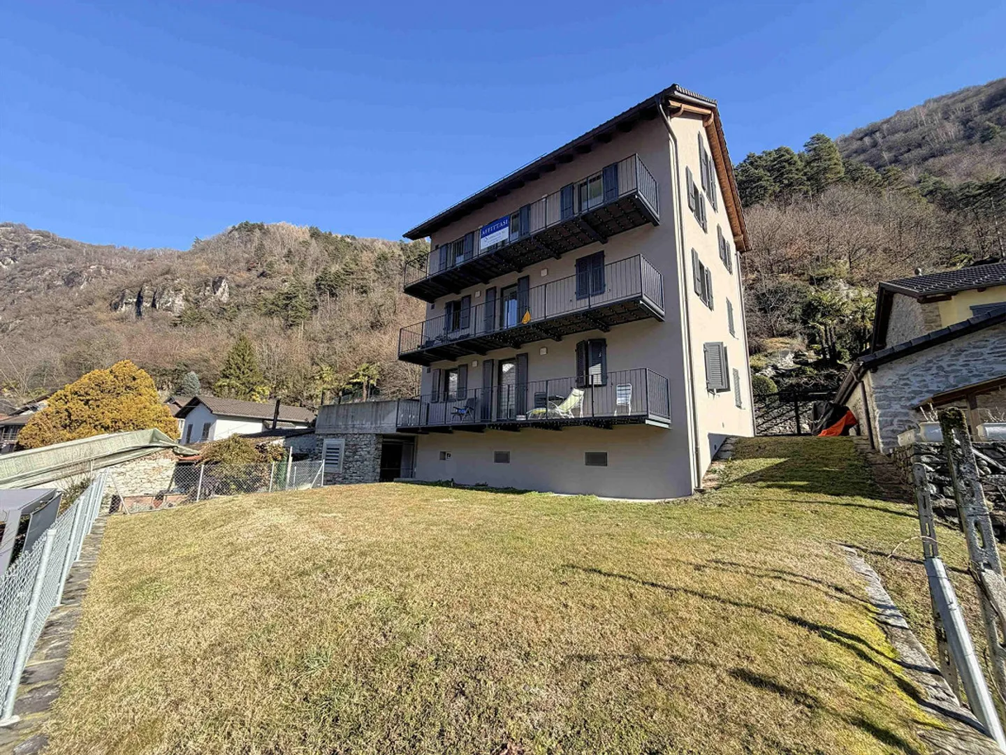 New duplex apartment in a very quiet area - Photo 1 of 12