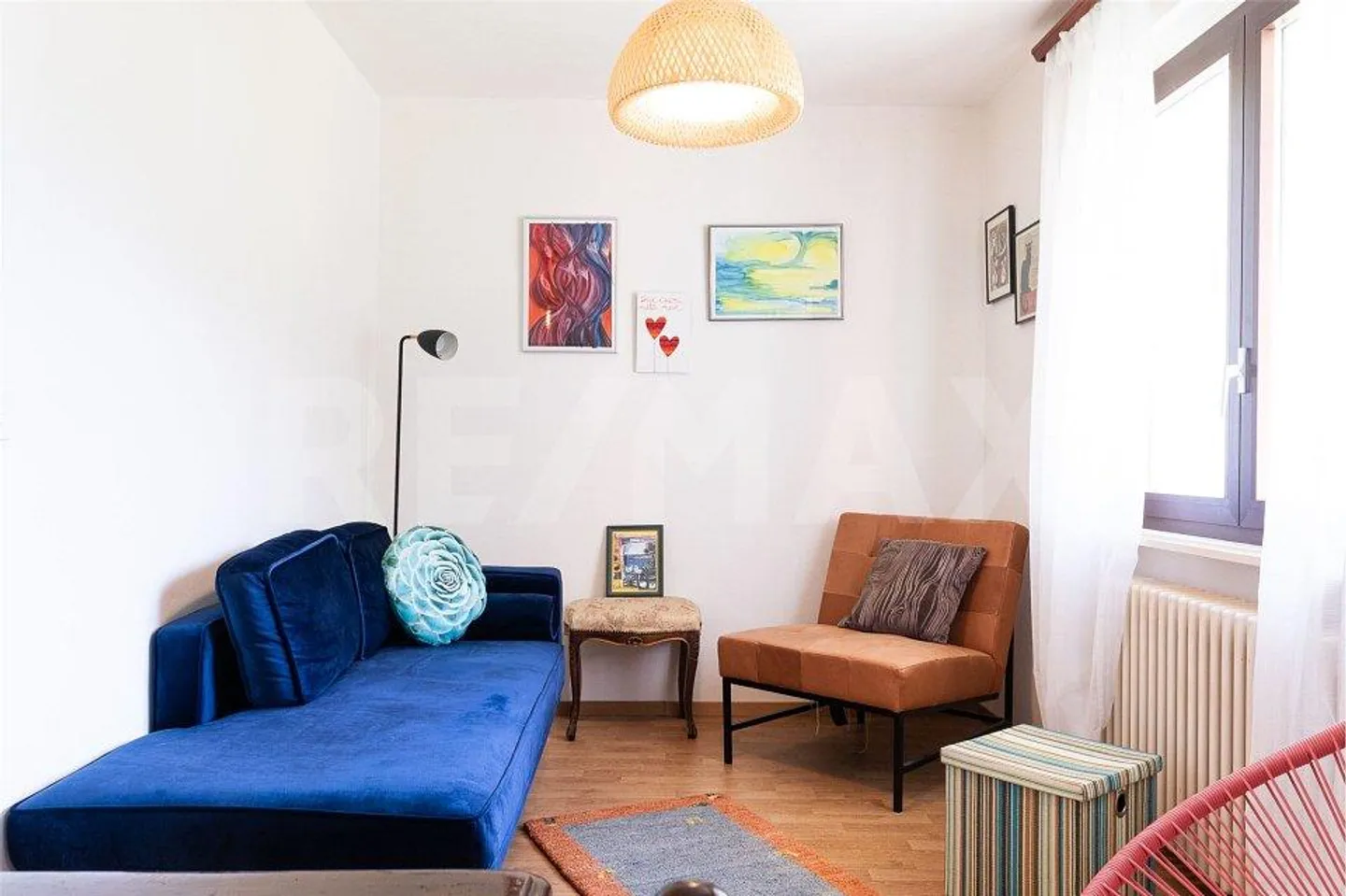 Semi-detached house with a view - Photo 5 of 13