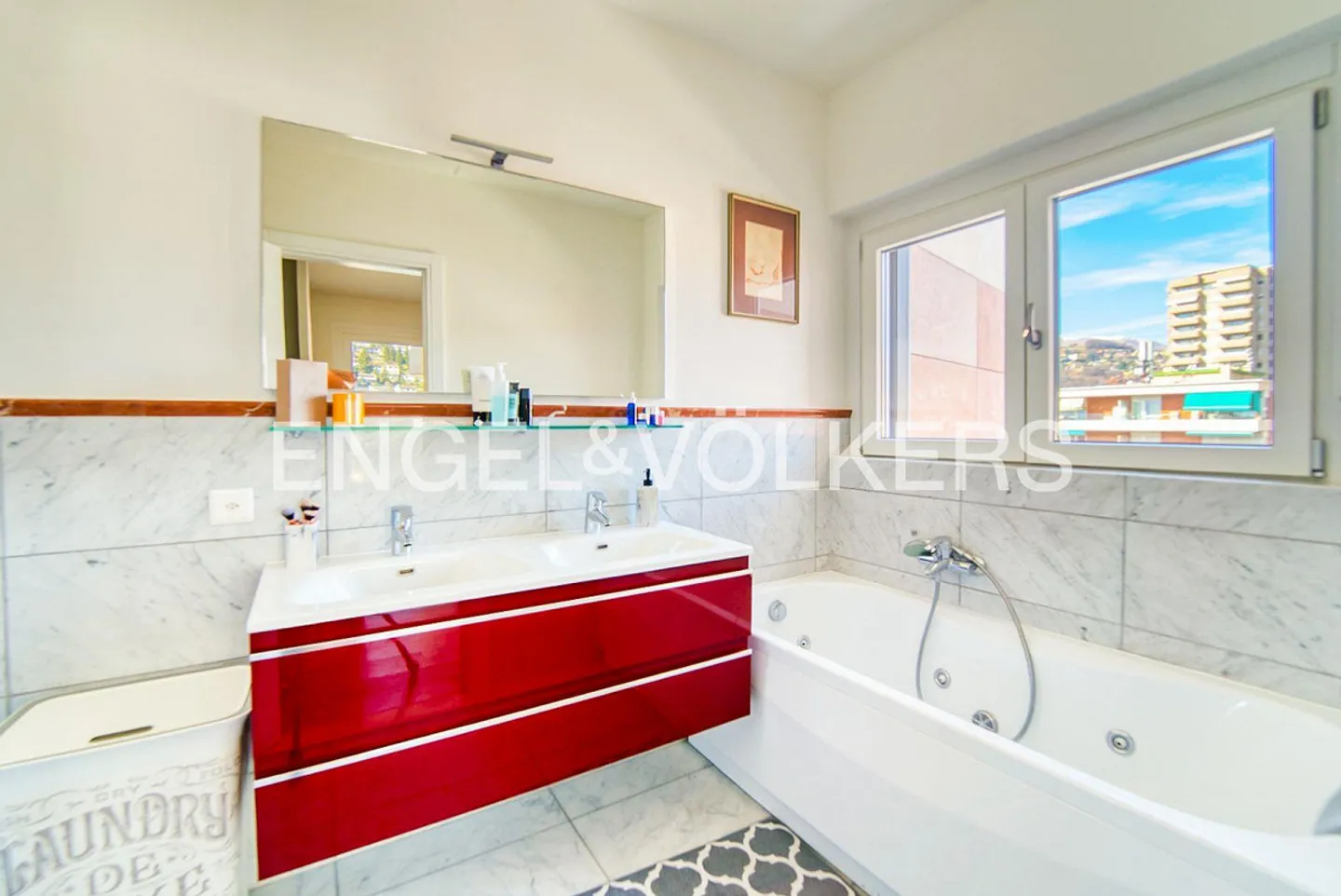 Beautiful Rooftop Terrace with Lake View - Photo 11 of 13