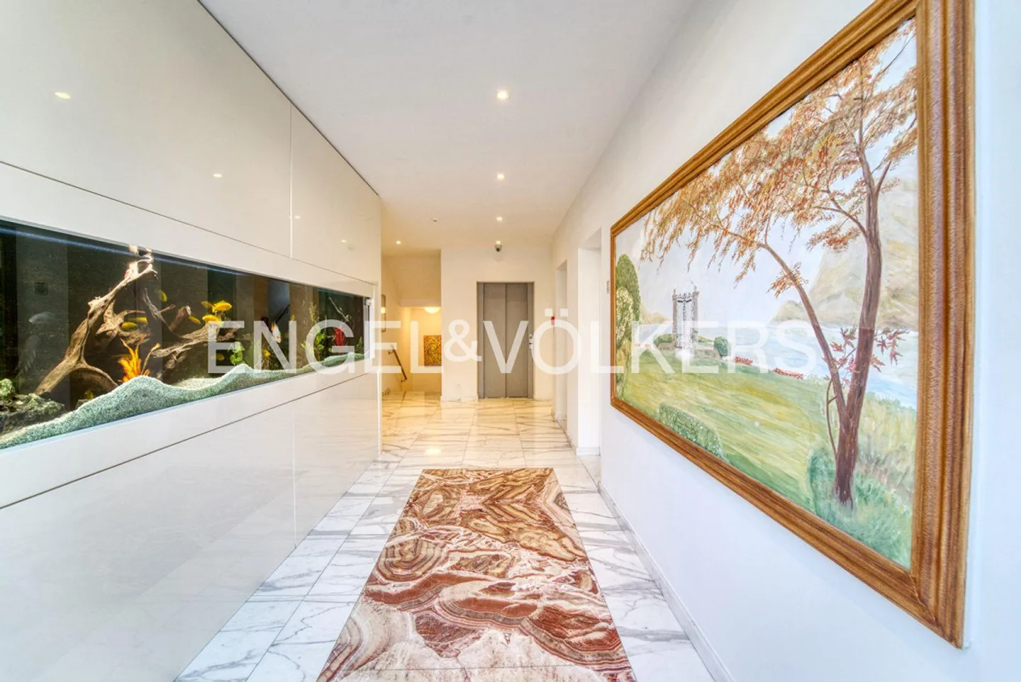 Beautiful Rooftop Terrace with Lake View - Photo 12 of 13