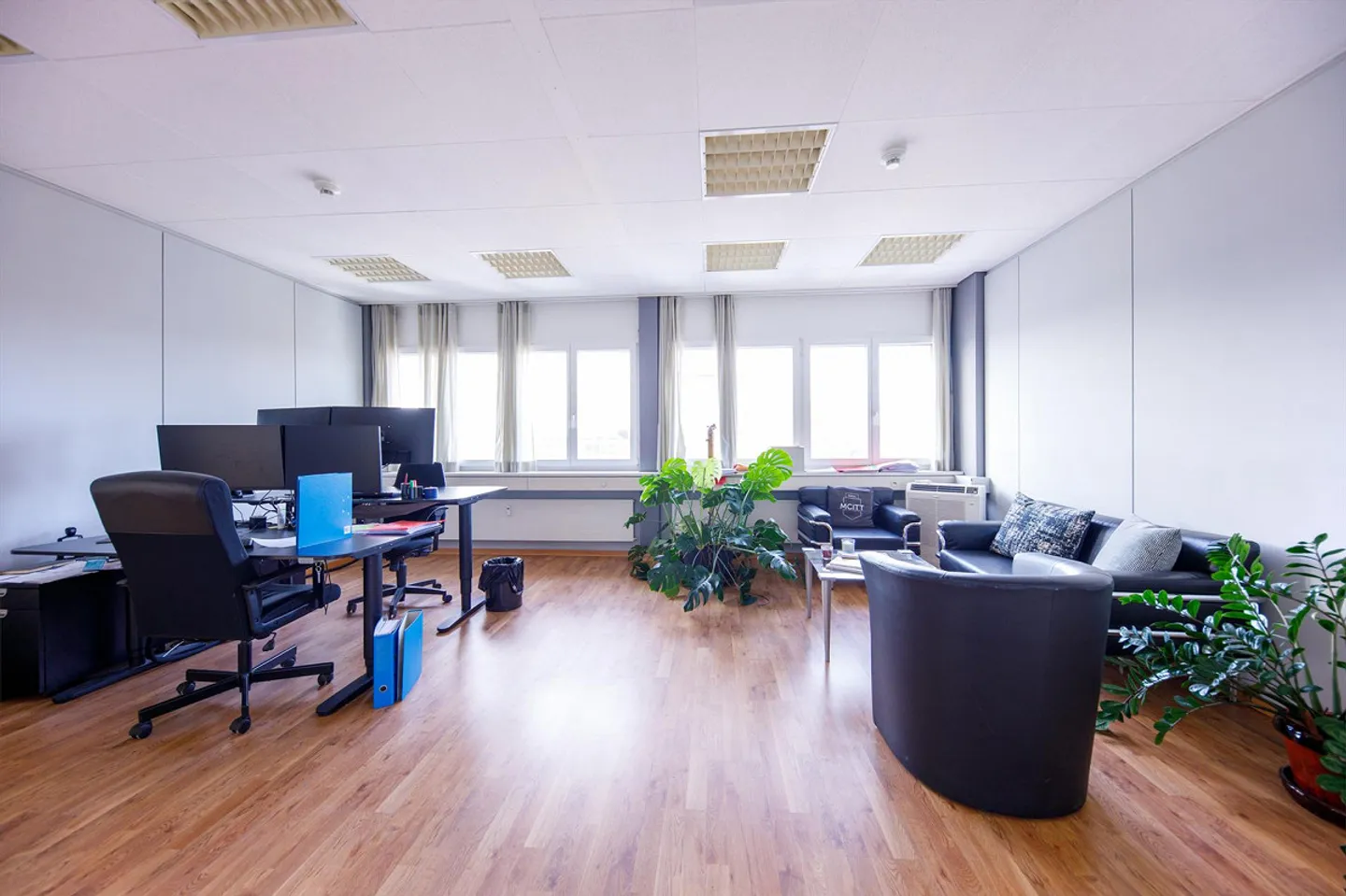 Office spaces in tax-friendly Zumikon - Photo 3 of 9