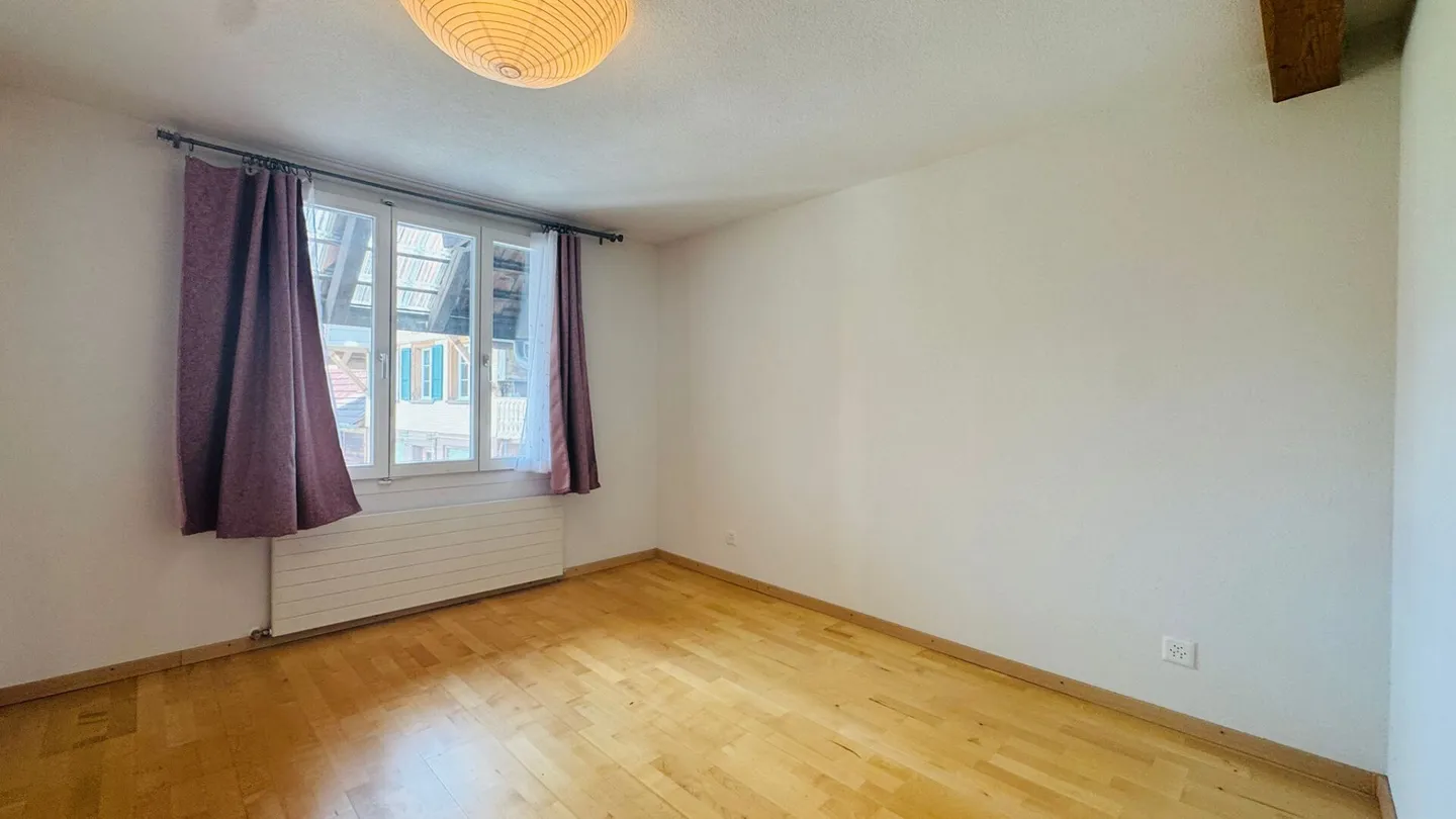 Appartamento 5 stanze con diverse terrazze e un posto auto incluso - Foto 10 di 16