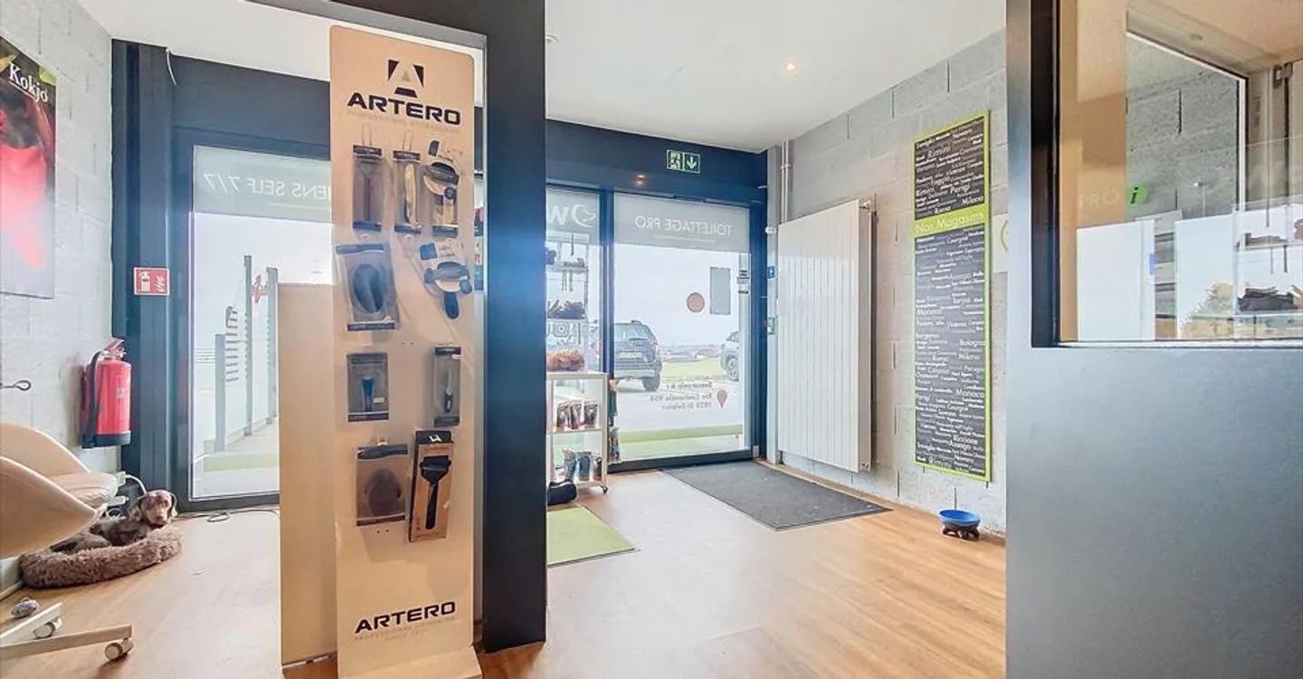 Immeuble mixte à louer - Photo 1 sur 5