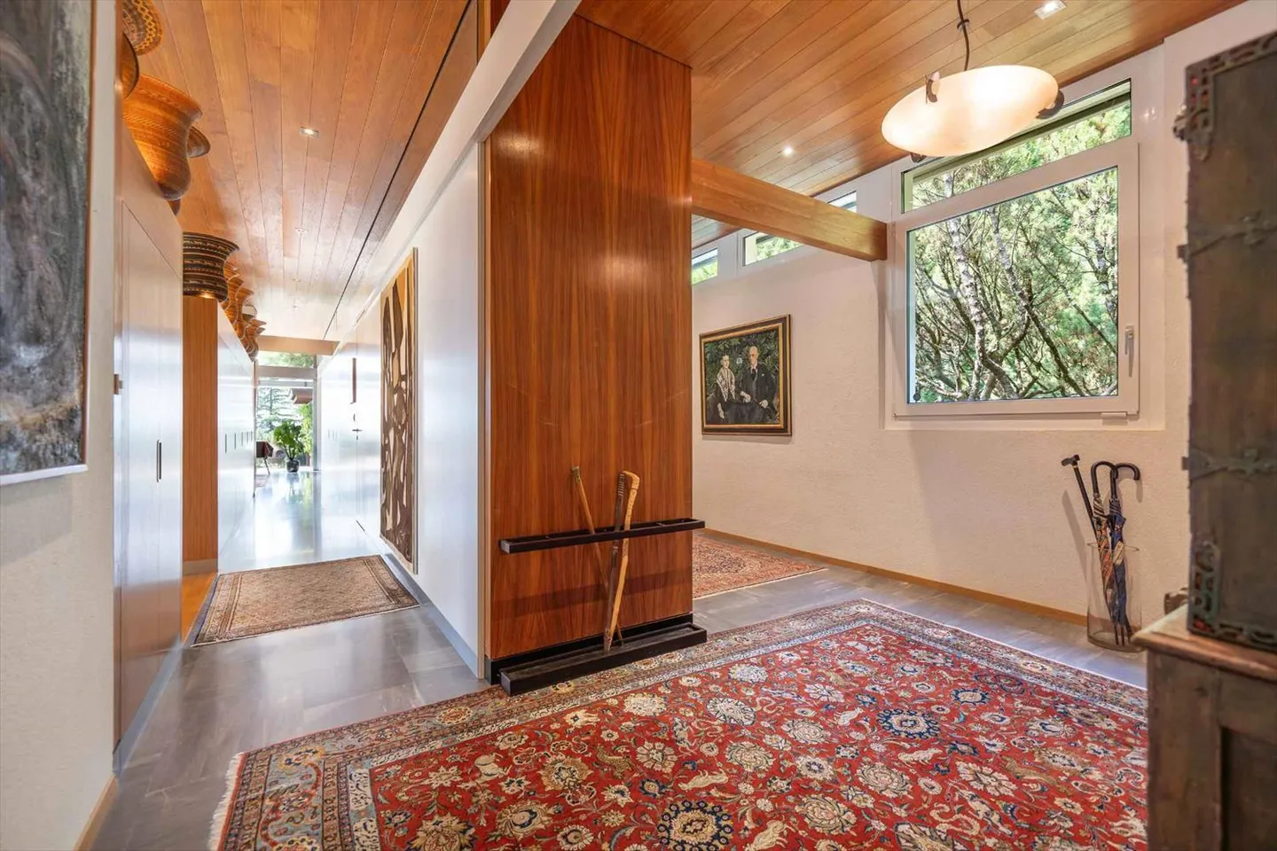 Wunderschöne 7,5-Zimmer-Immobilie mit Pool - Entwicklungspotenzial - Foto 6 von 13