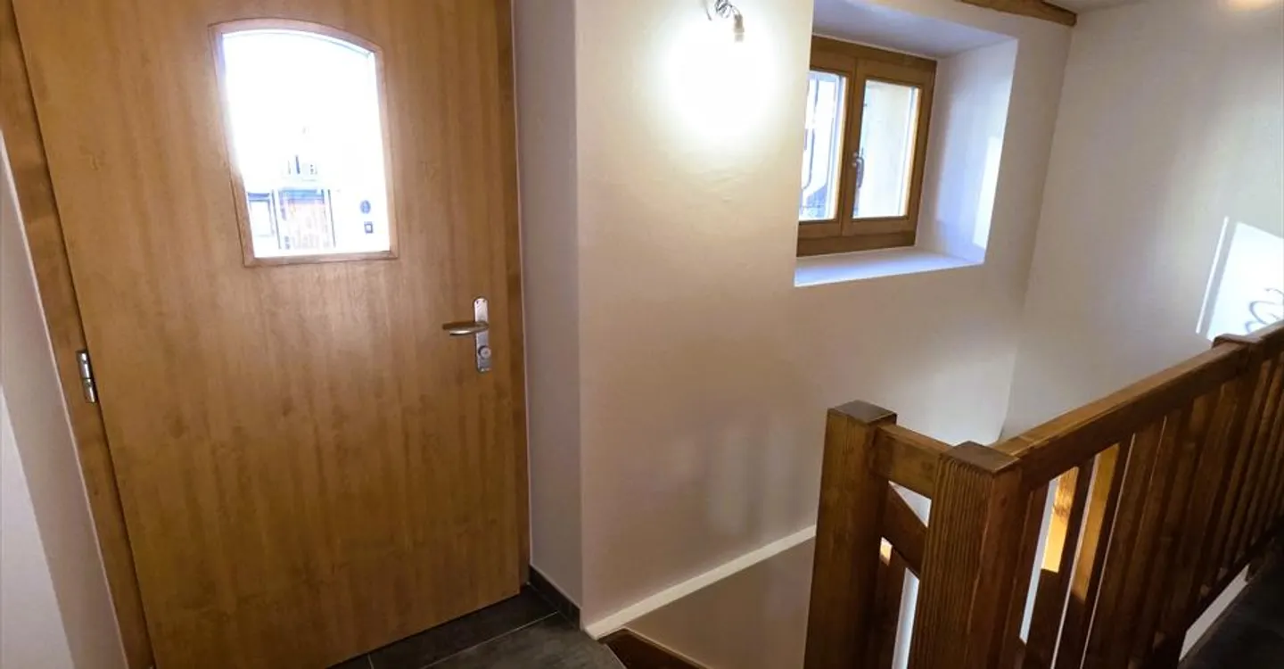 Charming 3.5-room apartment fully renovated in the heart of Vissoie - Photo 8 of 15