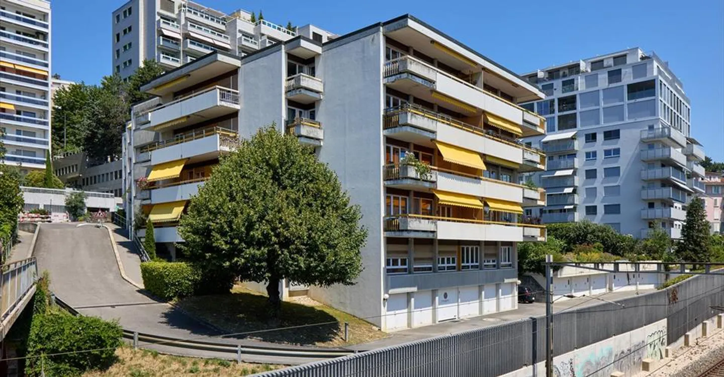 Immeuble mixte à louer - Photo 1 sur 5