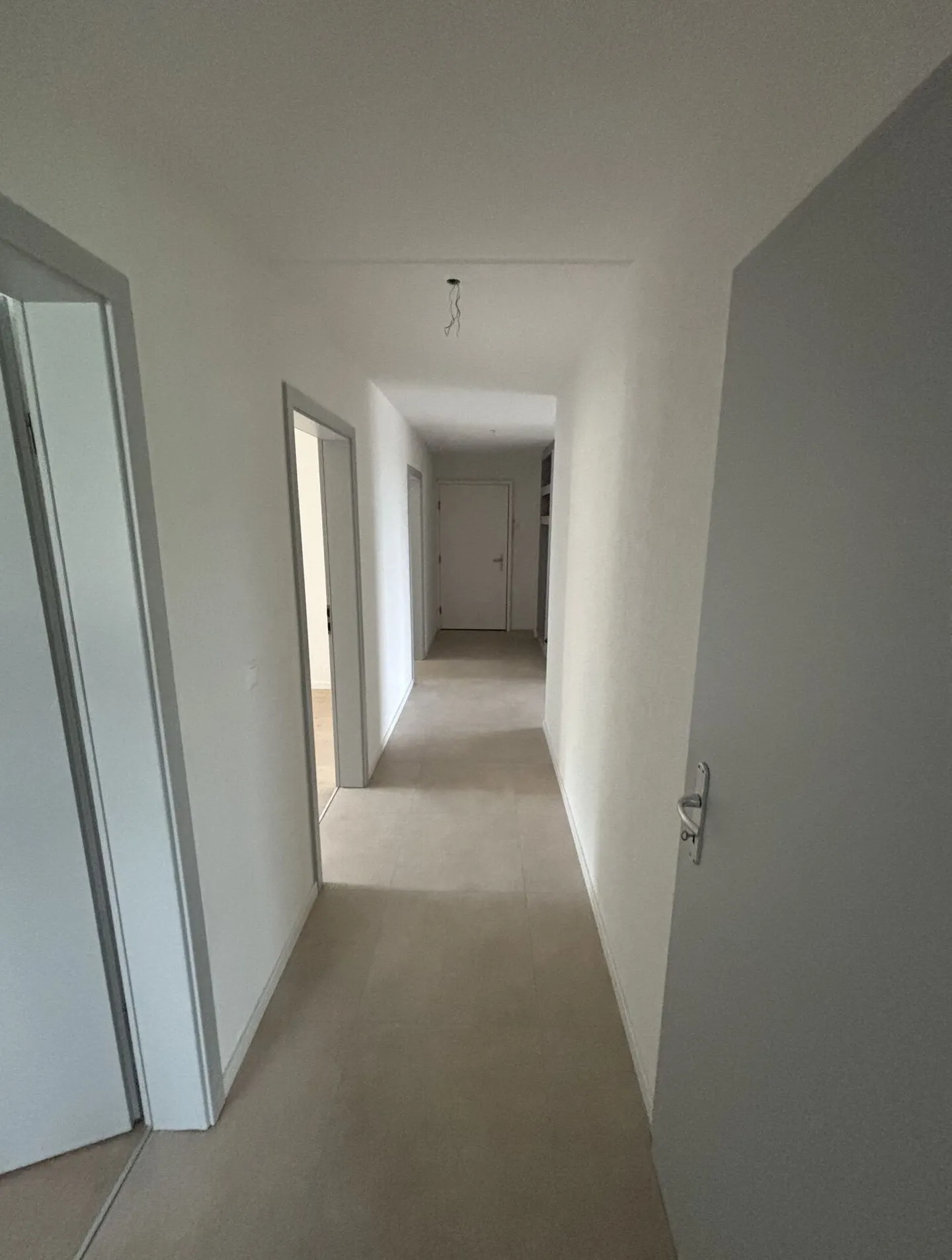 Appartement de 5.5 pièces entièrement rénové - Photo 10 sur 12