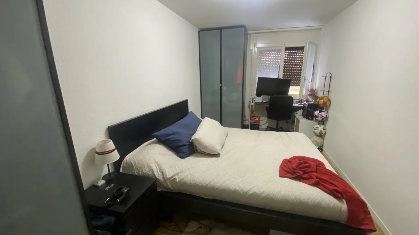 Spacious Apartment Near Nature - Photo 7 of 9