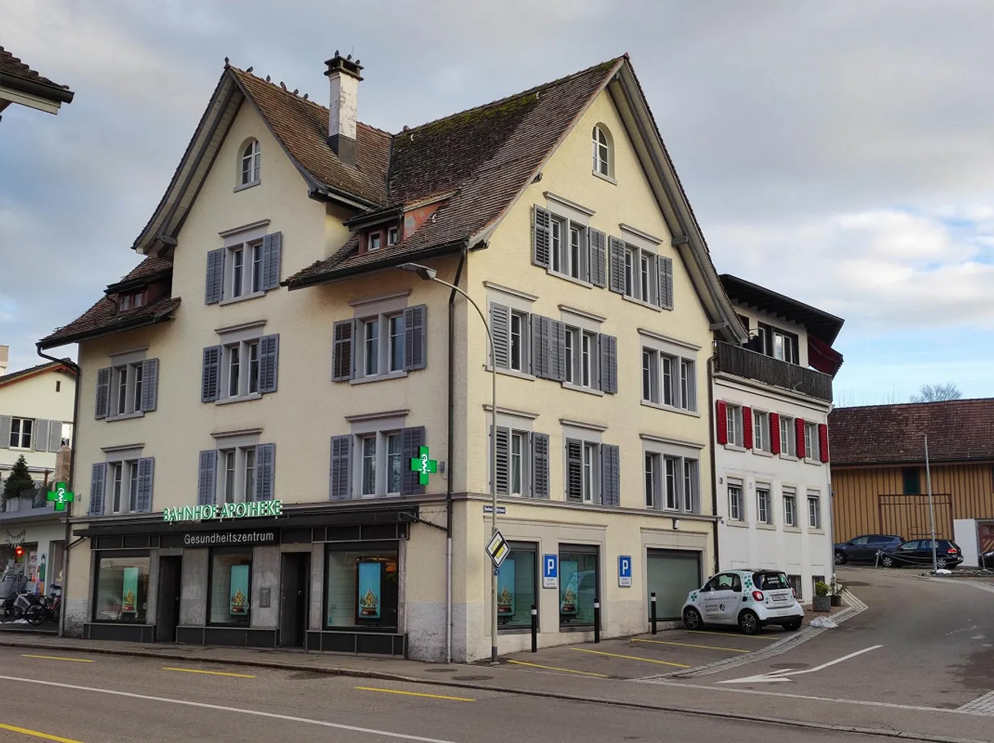 Beauty - Photo 1 of 8