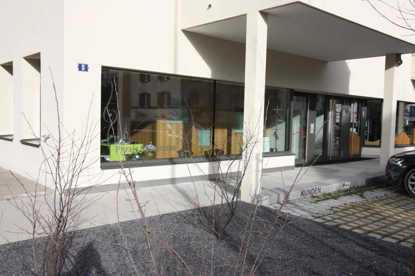 Pratique médicale moderne, entièrement équipée au centre-ville - Photo 2 sur 12