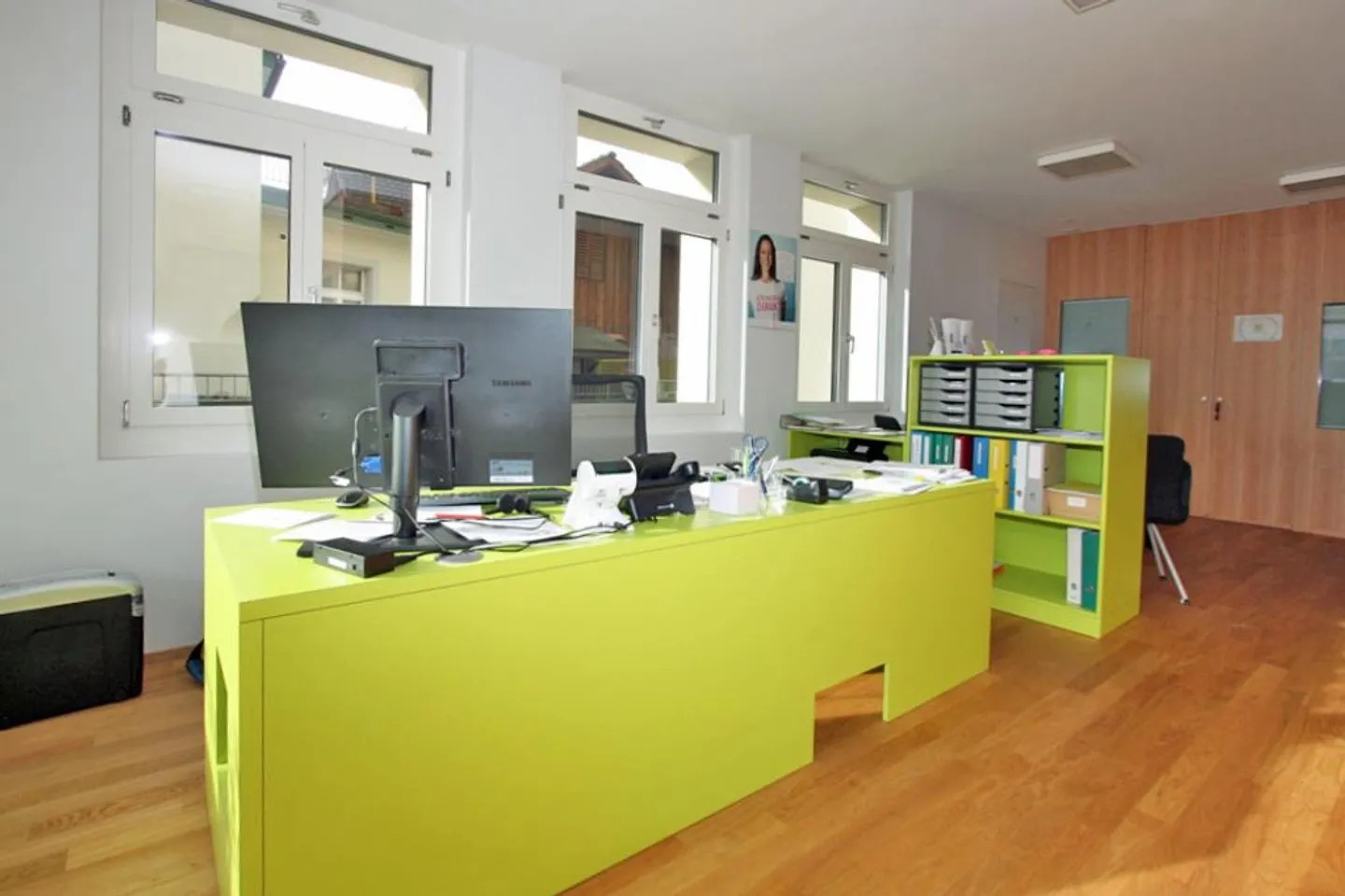 Pratique médicale moderne, entièrement équipée au centre-ville - Photo 4 sur 12