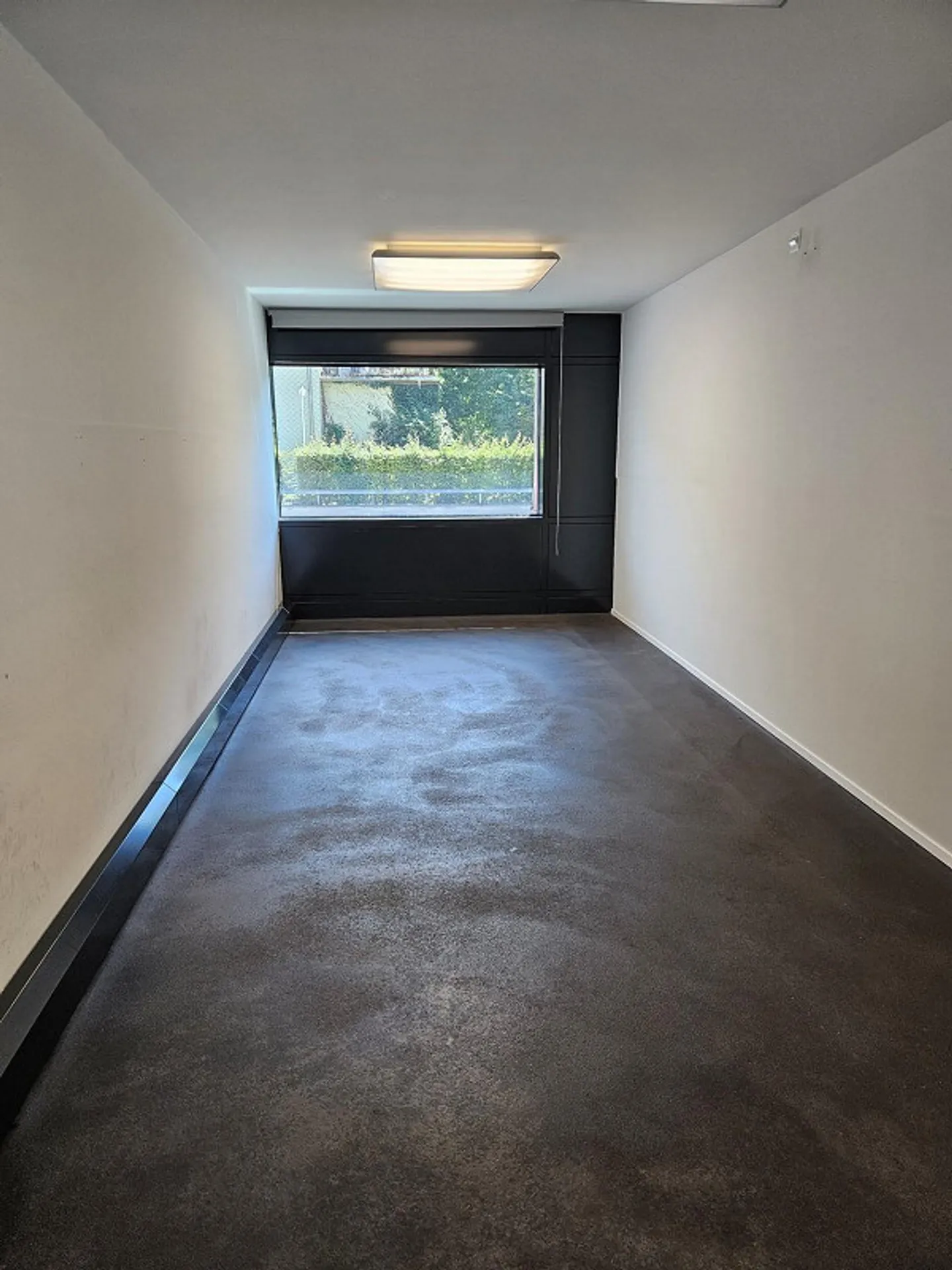 Spazi commerciali flessibili in posizione privilegiata, vicino al centro di Grenchen - Foto 9 di 9