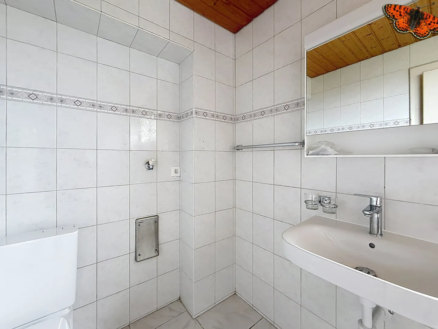 Spacious Family Apartment in Village - Photo 12 of 12