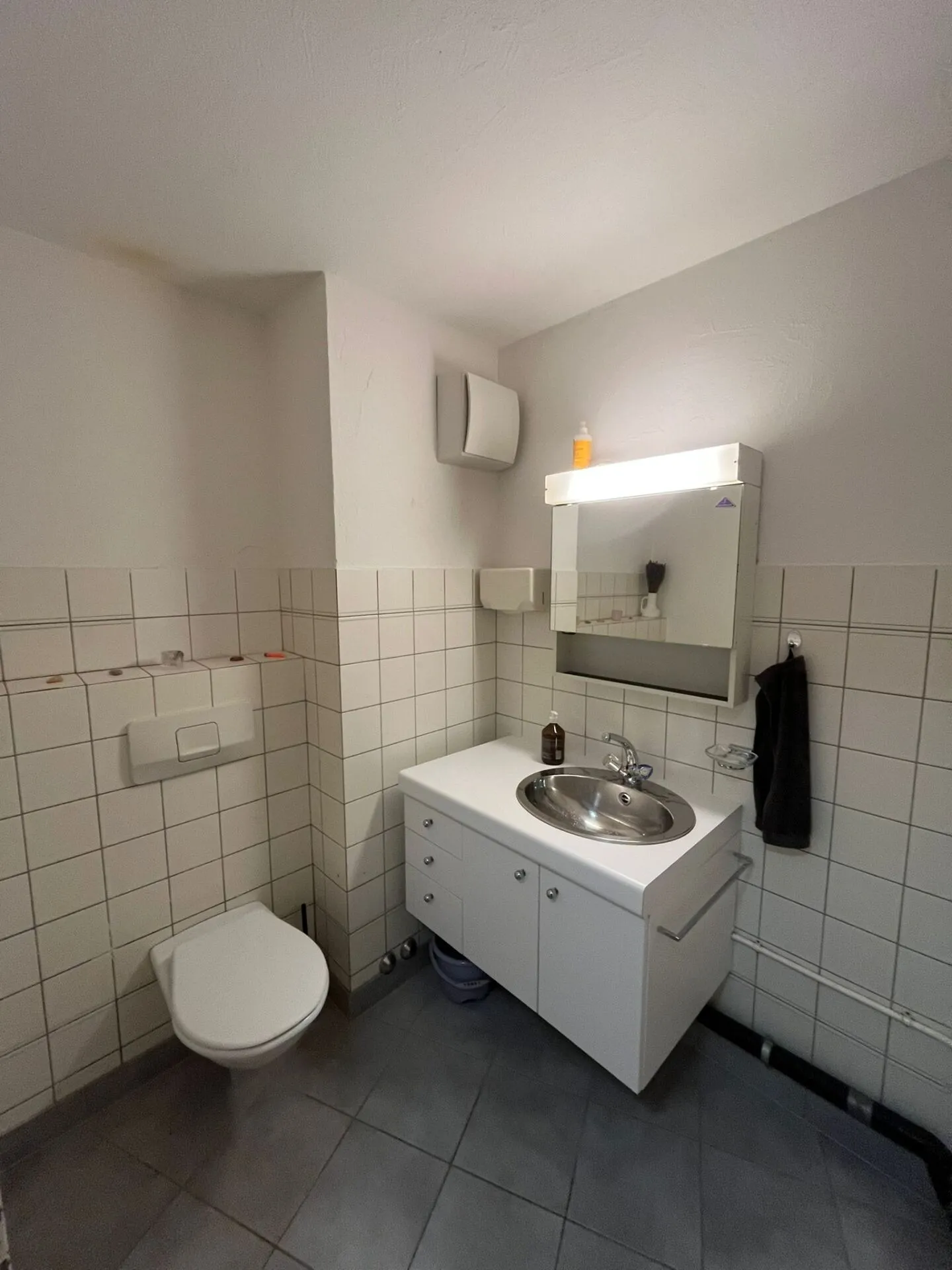 Bureau spacieux à louer dans le quartier 4 ! - Photo 6 sur 8