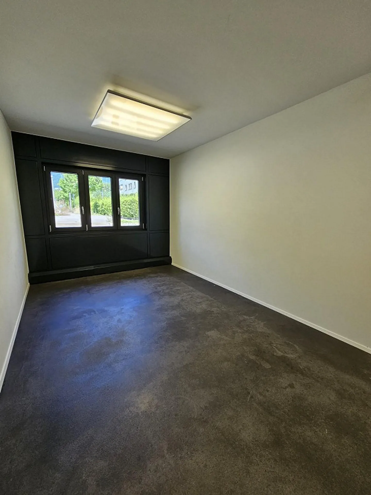 Spazi commerciali flessibili in posizione privilegiata, vicino al centro di Grenchen - Foto 6 di 9