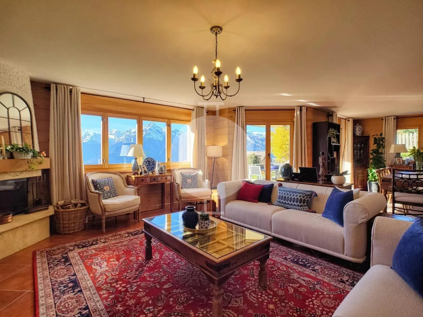 Magnificent 5.5-room apartment with high standards and large garden with panoramic mountain views - Photo 9 of 13