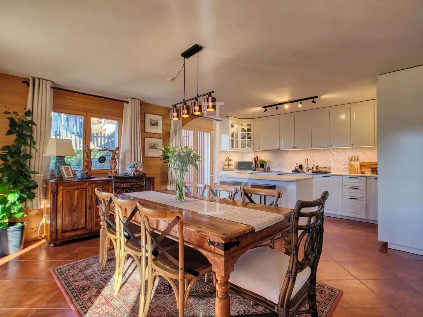 Magnificent 5.5-room apartment with high standards and large garden with panoramic mountain views - Photo 10 of 13
