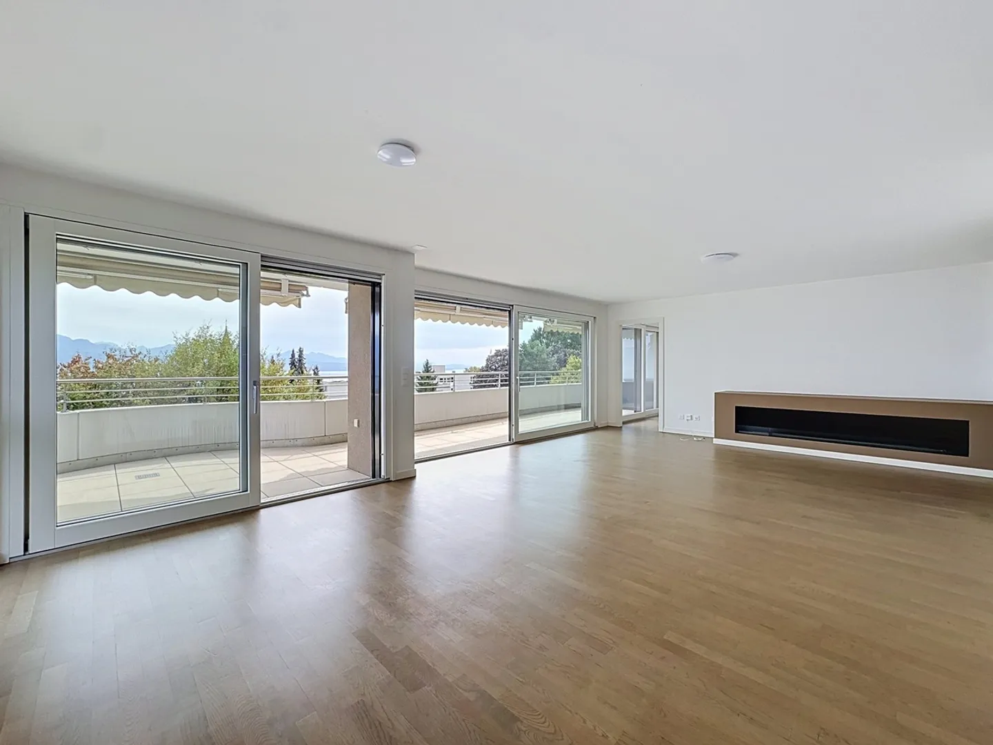 5,5-Zimmer-Wohnung mit Seeblick - Foto 1 von 13
