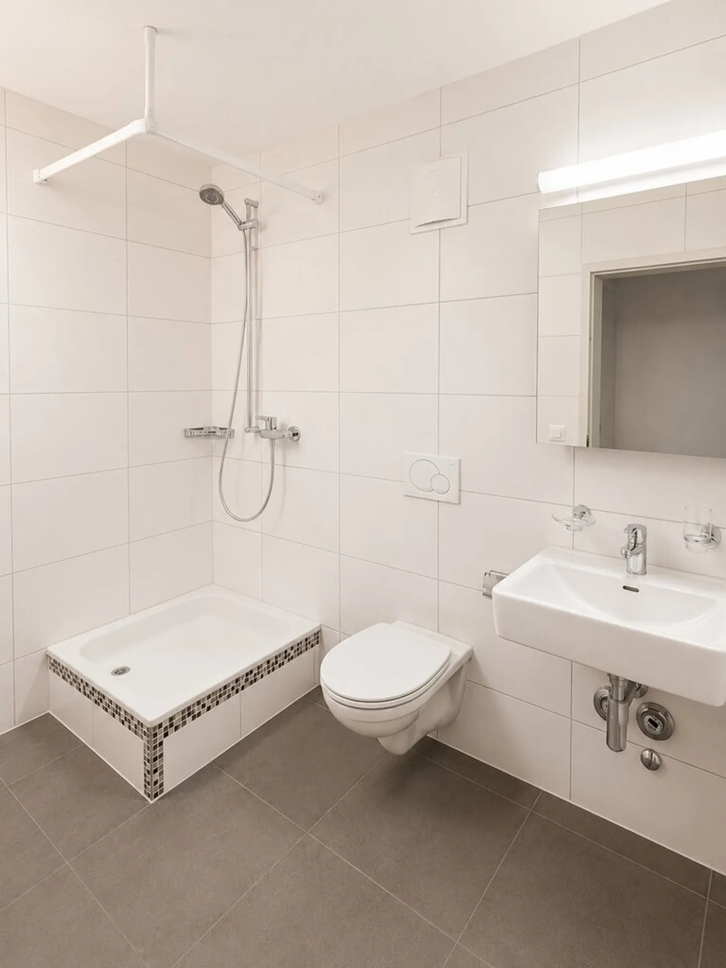 Appartement 2.5 pièces avec vue verte couverte - Photo 3 sur 8